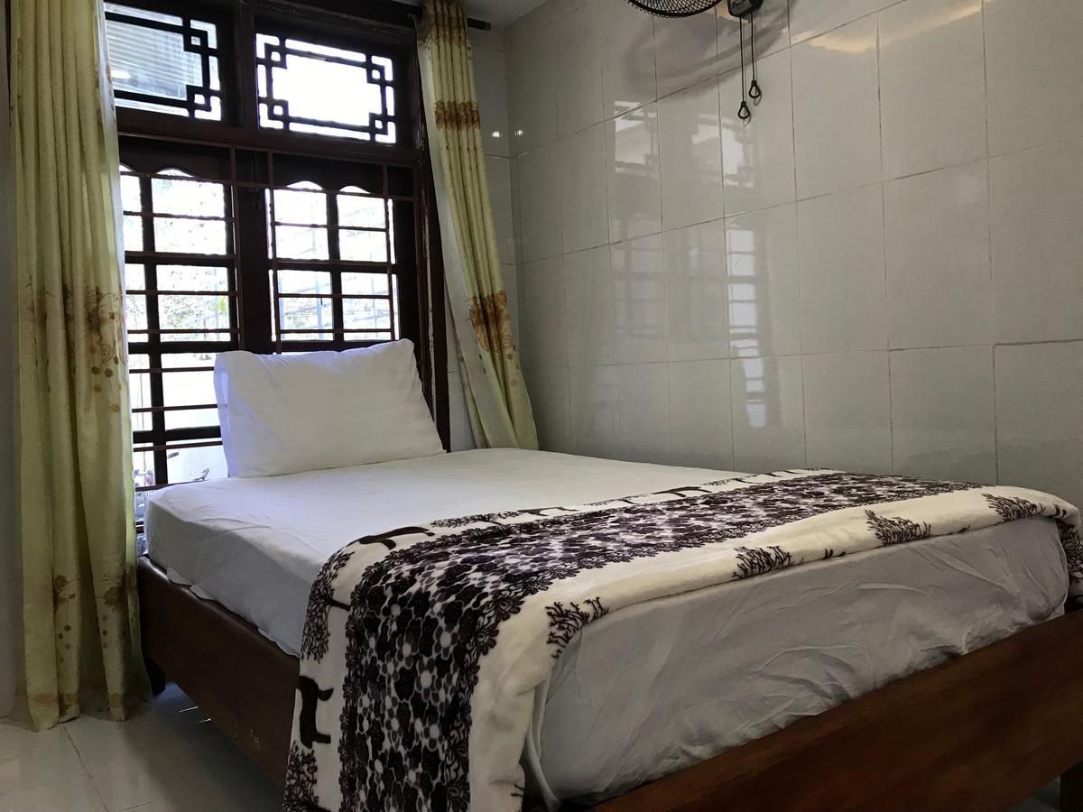 Cheerful Hoi An Hostel Eksteriør bilde