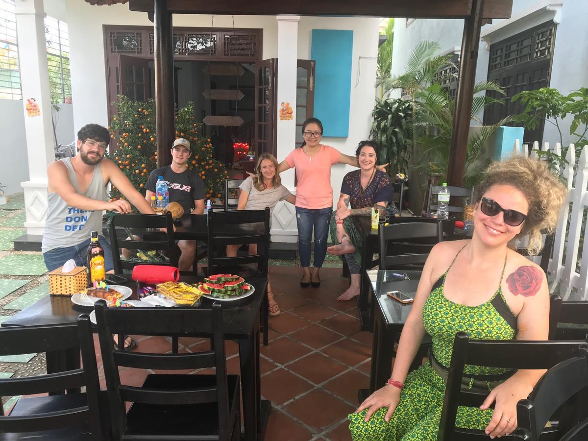 Cheerful Hoi An Hostel Eksteriør bilde